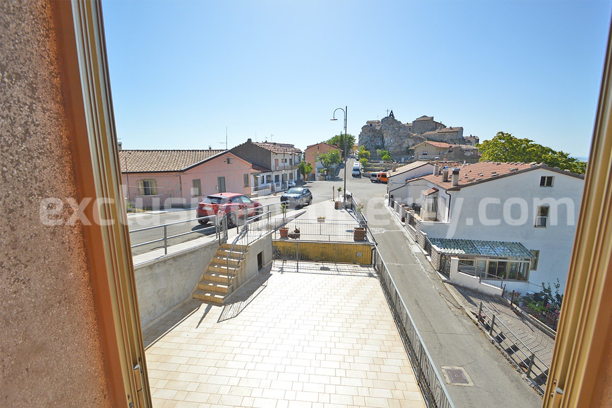 Stone House with Panoramic Terrace -  Vaulted Cellar and Garage for Sale in Abruzzo - Italy
