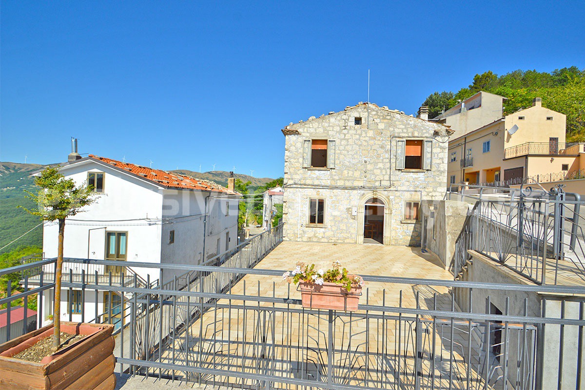 Stone House with Panoramic Terrace -  Vaulted Cellar and Garage for Sale in Abruzzo - Italy