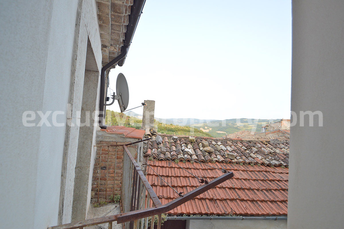Cheap House for Sale in Italy - Furnished - Near the Adriatic Sea - with Scenic Views