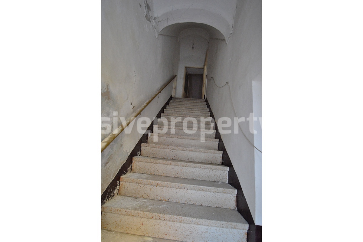 120 sqm Apartment with Private Entrance to Renovate for Sale in Scerni - 12 km from the Adriatic Sea