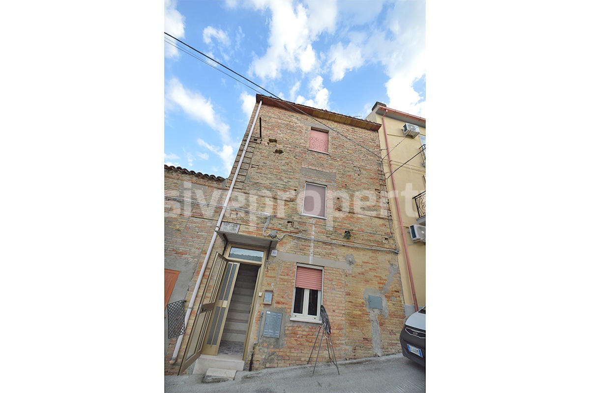 Traditional Brick Townhouse with Terrace Near the Sea for Sale in Scerni - Abruzzo