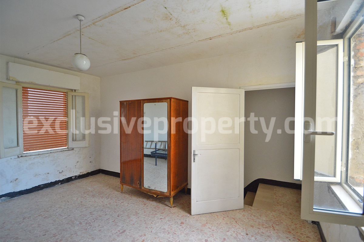Traditional Brick Townhouse with Terrace Near the Sea for Sale in Scerni - Abruzzo