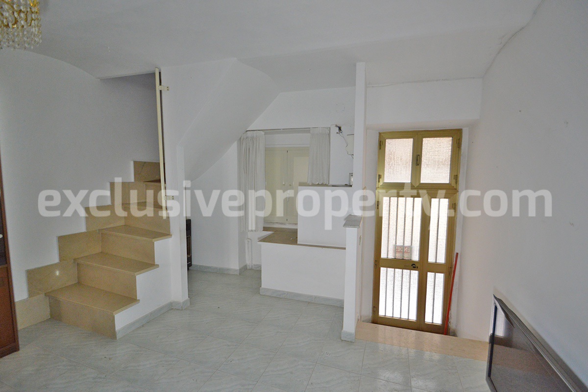 Furnished Habitable House for Sale in Montemitro in Molise - Italy - Exceptional Price