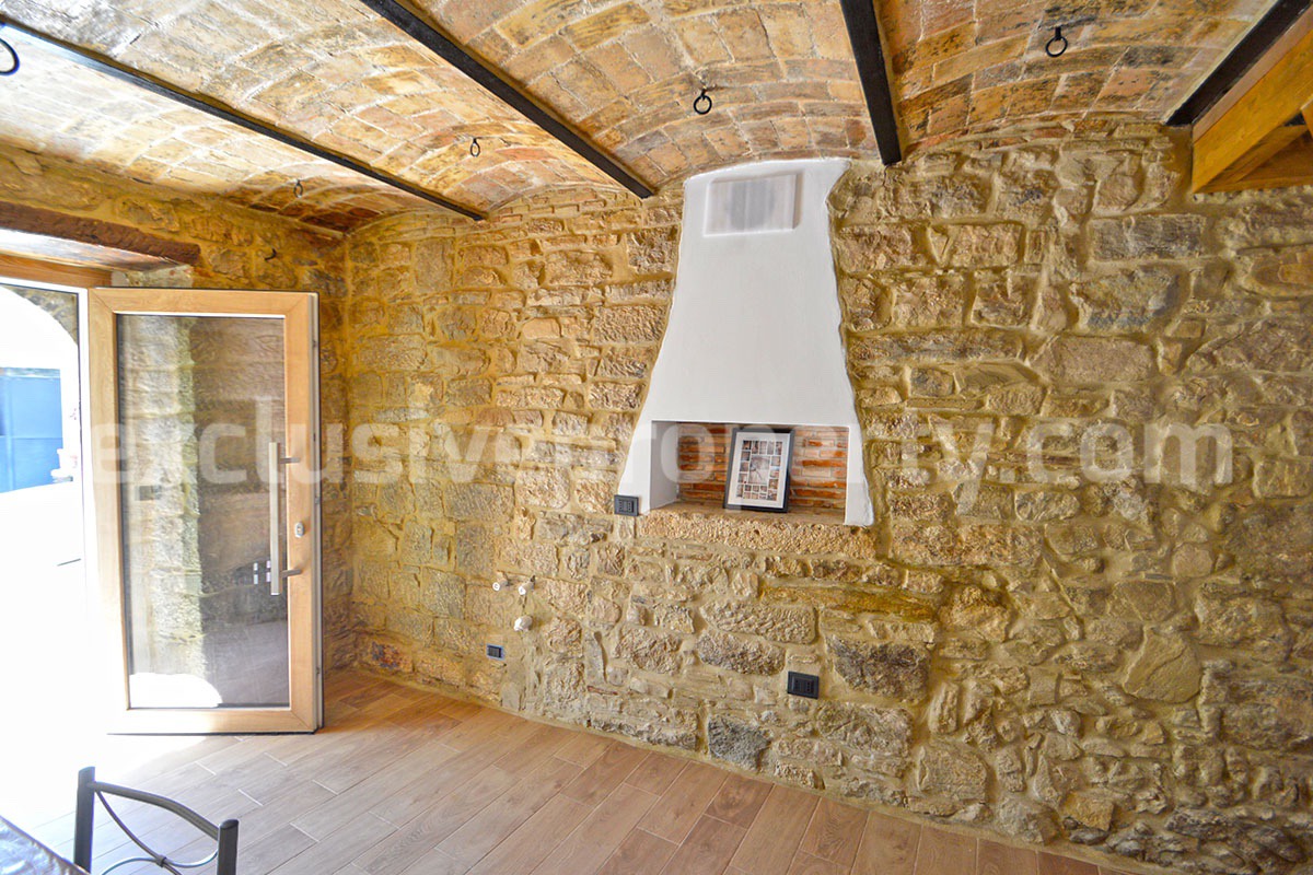 Renovated Stone House of with 2 Bedrooms and 1 Bathroom for Sale in Torrebruna - Abruzzo - Panoramic Views - 30 Min from the Sea