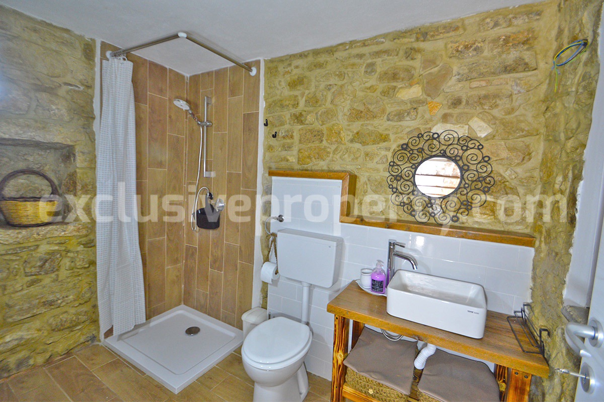 Renovated Stone House of with 2 Bedrooms and 1 Bathroom for Sale in Torrebruna - Abruzzo - Panoramic Views - 30 Min from the Sea
