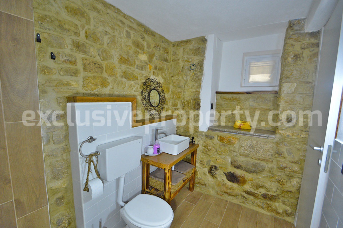 Renovated Stone House of with 2 Bedrooms and 1 Bathroom for Sale in Torrebruna - Abruzzo - Panoramic Views - 30 Min from the Sea