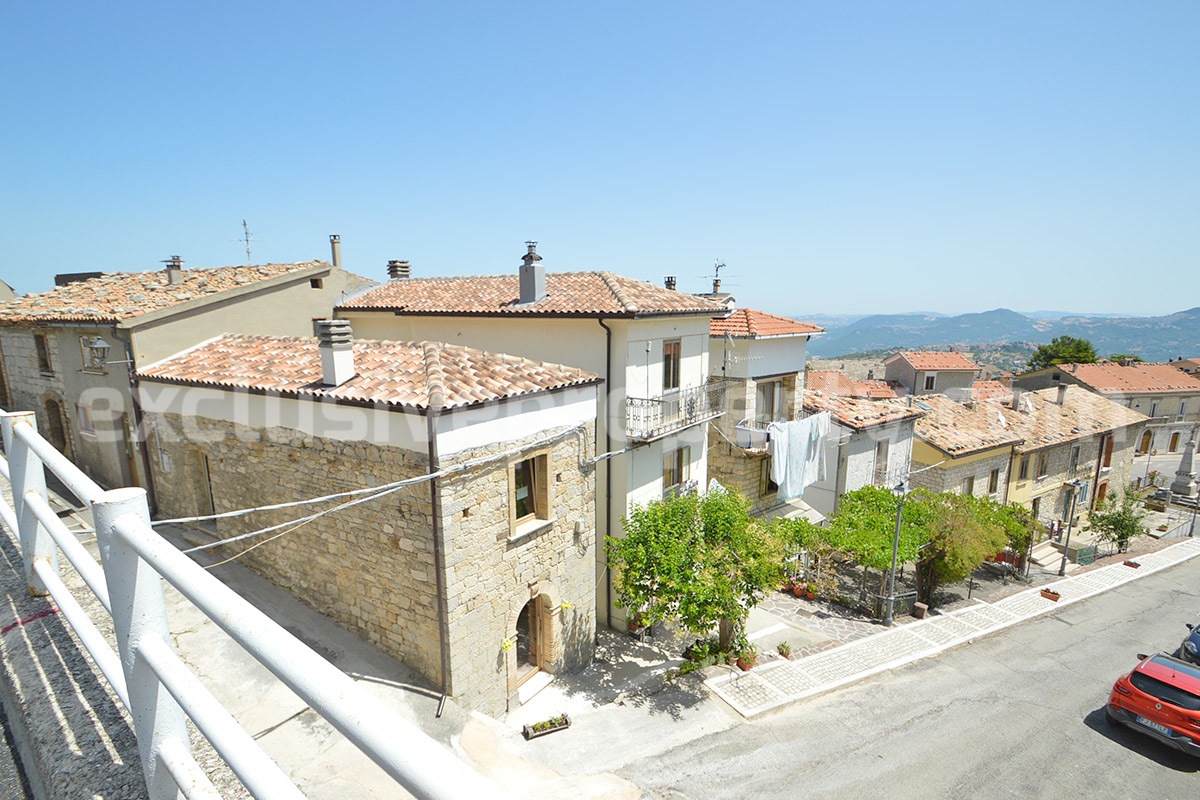 Renovated Stone House of with 2 Bedrooms and 1 Bathroom for Sale in Torrebruna - Abruzzo - Panoramic Views - 30 Min from the Sea