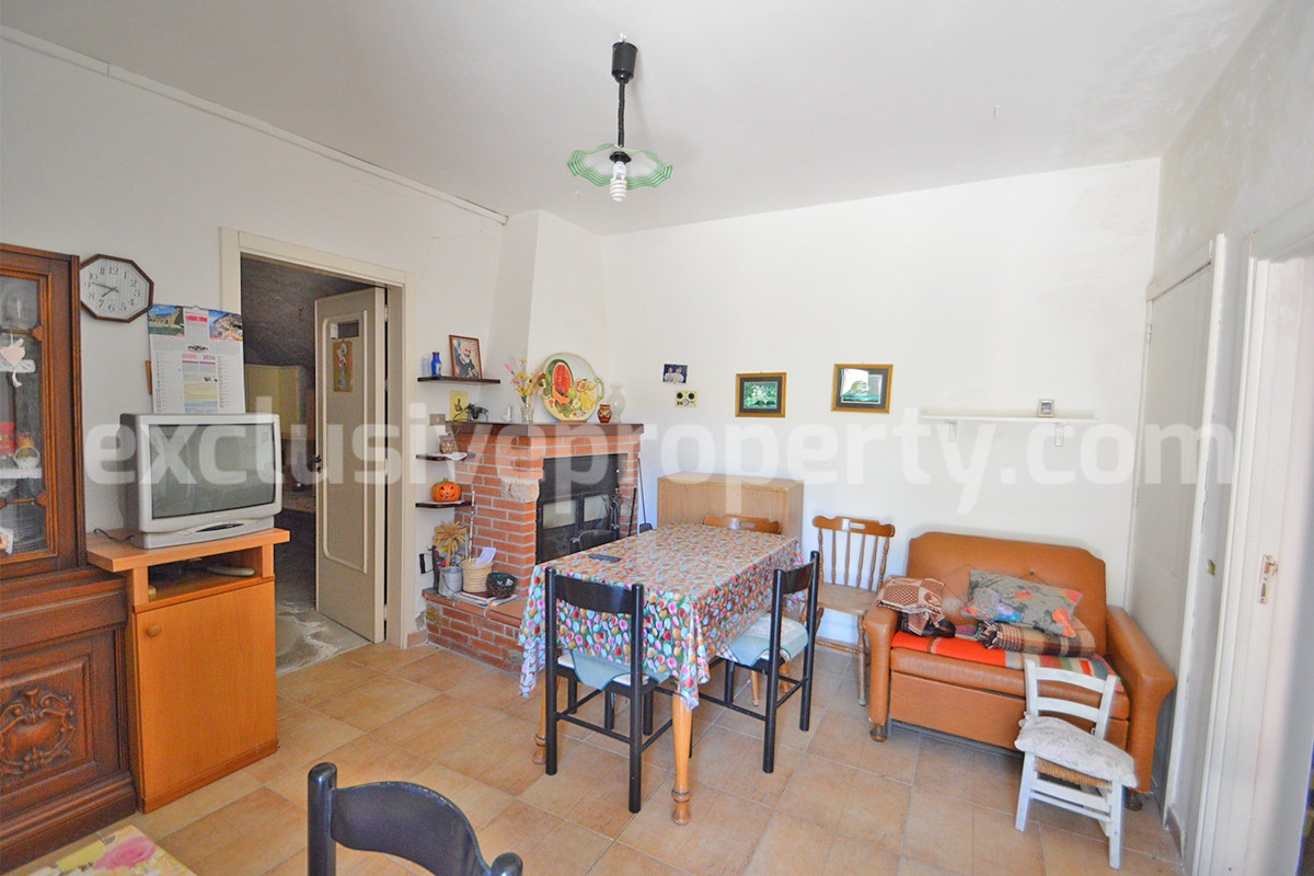 House for Sale in Italy - Charming Habitable Molise Townhouse with Terrace - Views and Great Price