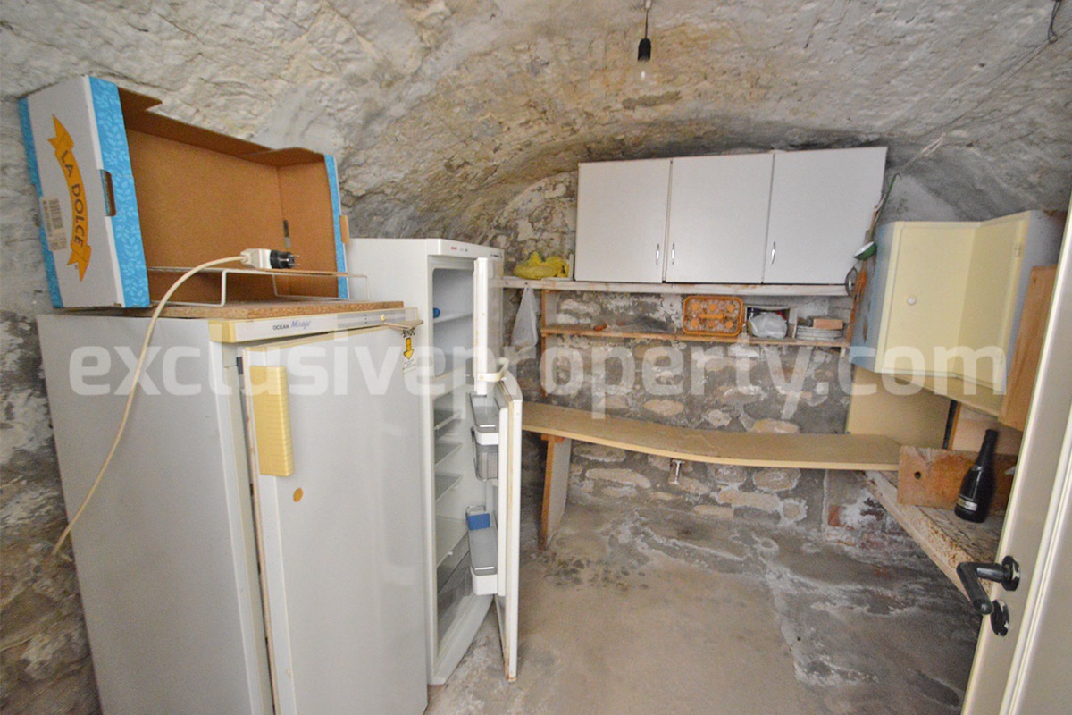 House for Sale in Italy - Charming Habitable Molise Townhouse with Terrace - Views and Great Price