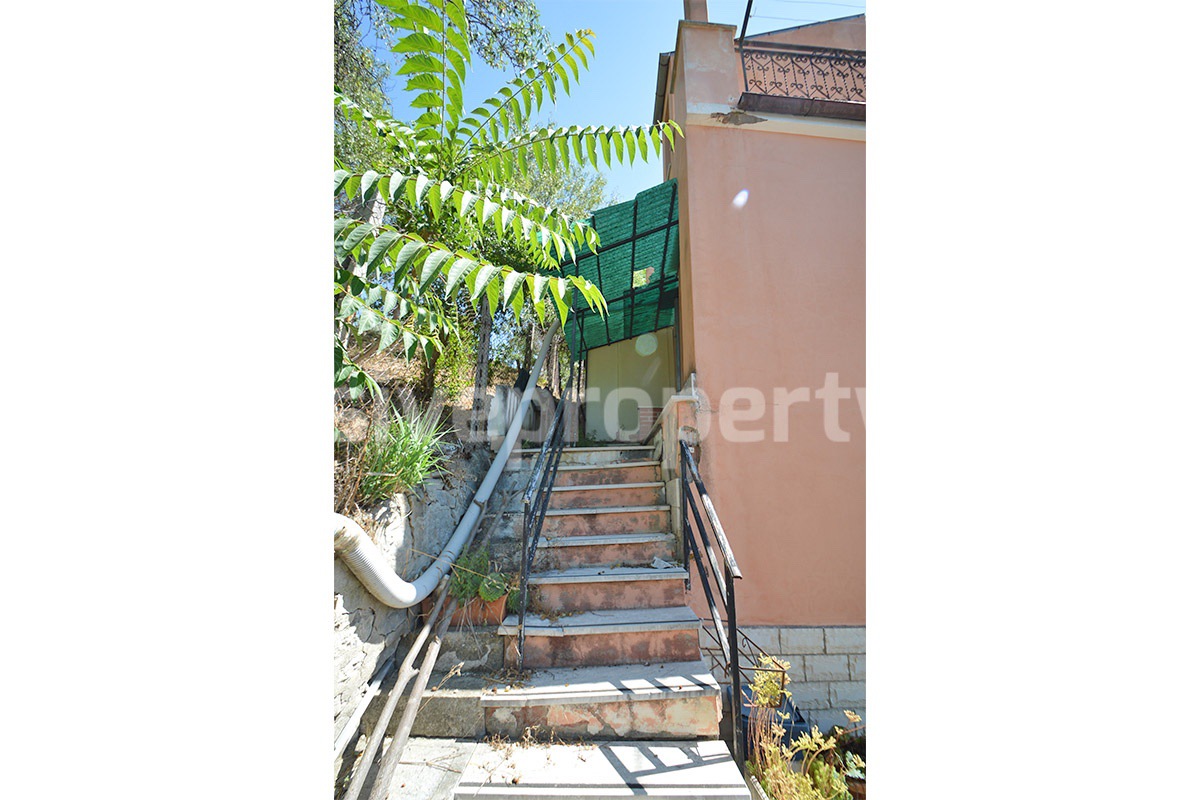 House for Sale in Italy - Charming Habitable Molise Townhouse with Terrace - Views and Great Price