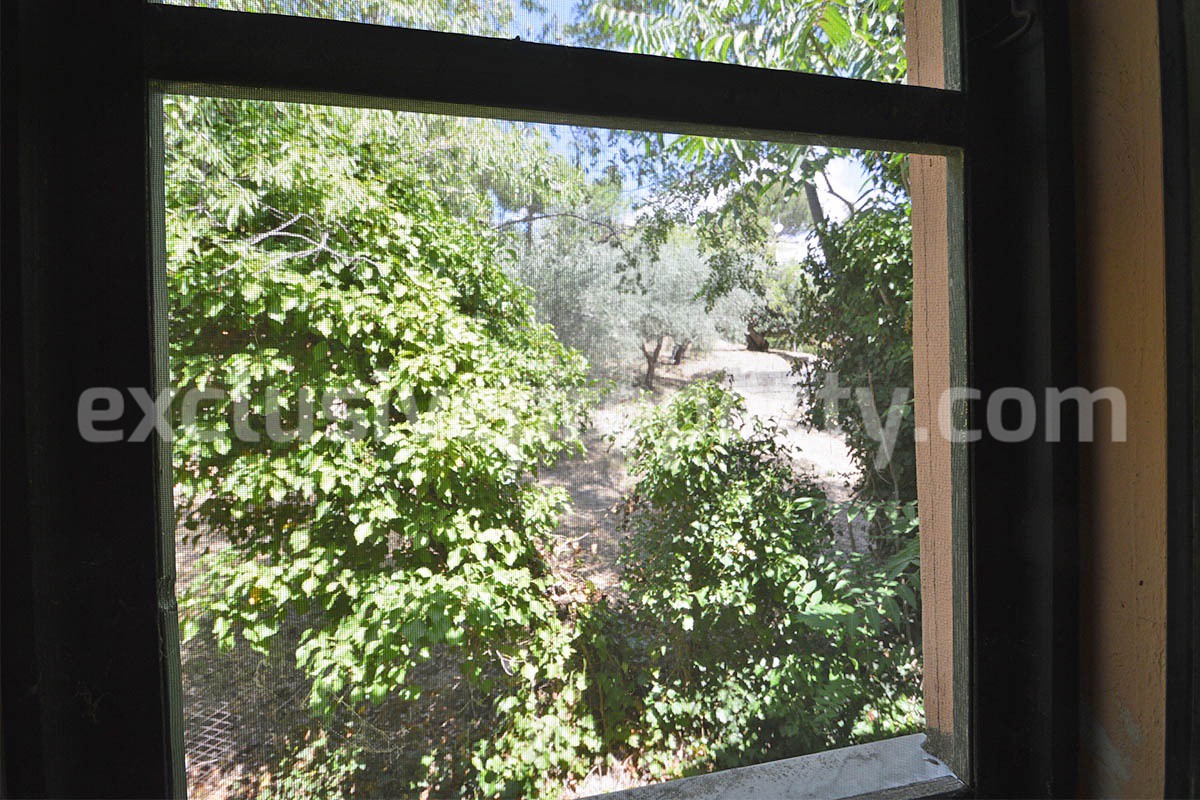 House for Sale in Italy - Charming Habitable Molise Townhouse with Terrace - Views and Great Price