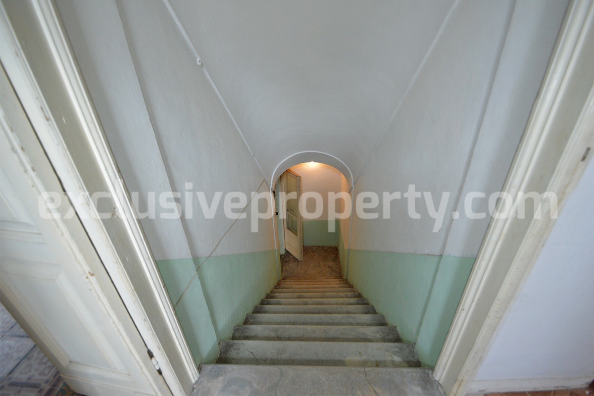Historic House for Sale in Italy - Character Property with Terrace and Vaulted Cellars near the Adriatic Coast