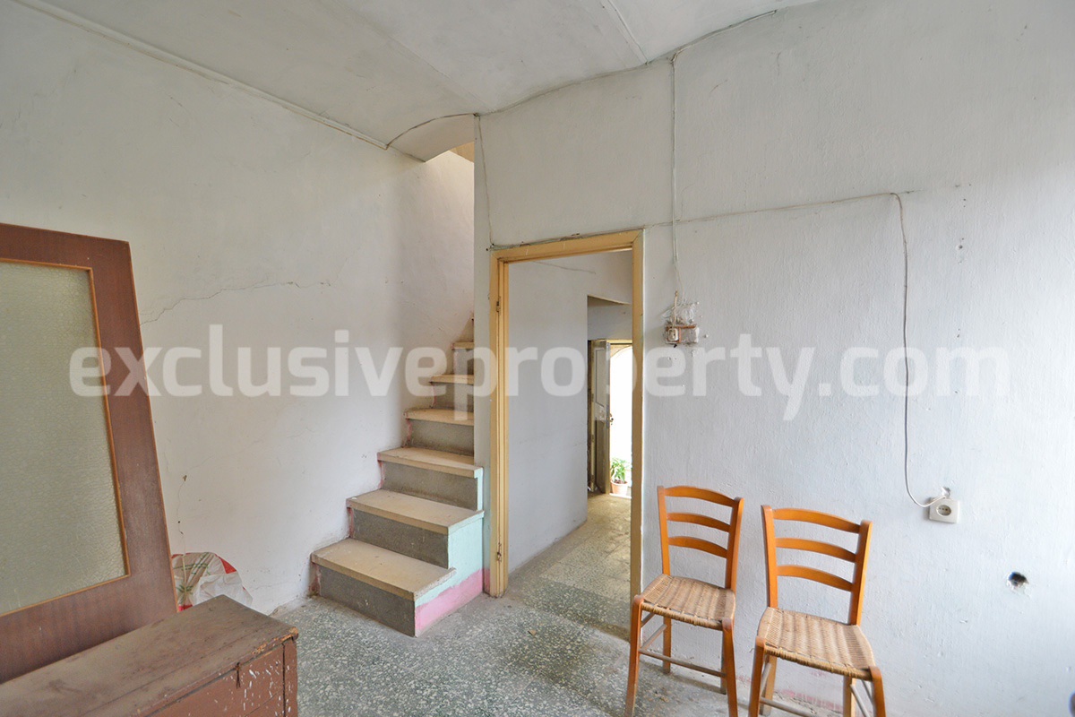 Sea View Townhouse for Sale in Tavenna - Molise - To Renovate - Solid Structure - 30 Min from the Adriatic Coast