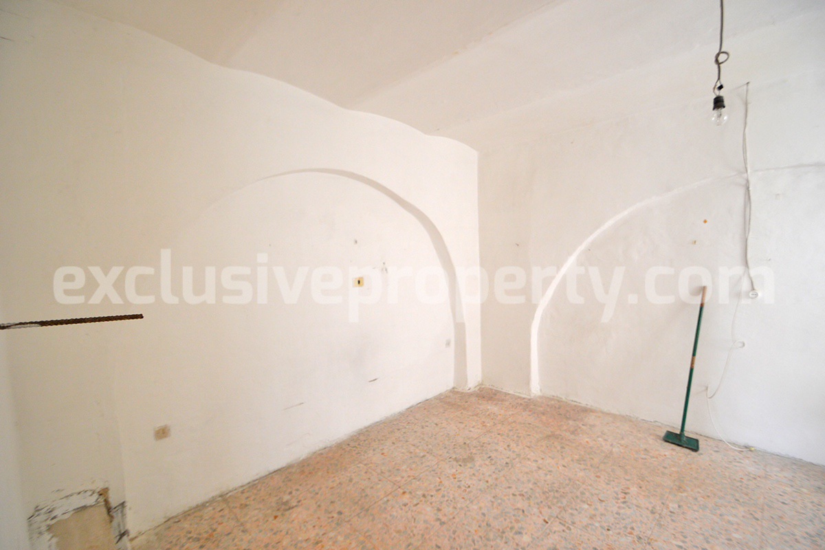 Stone House for Sale in Italy - Cheap Property in Molise to Renovate - 30 Minutes from the Adriatic Sea
