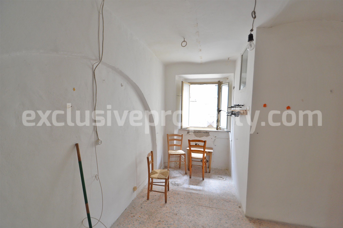 Stone House for Sale in Italy - Cheap Property in Molise to Renovate - 30 Minutes from the Adriatic Sea