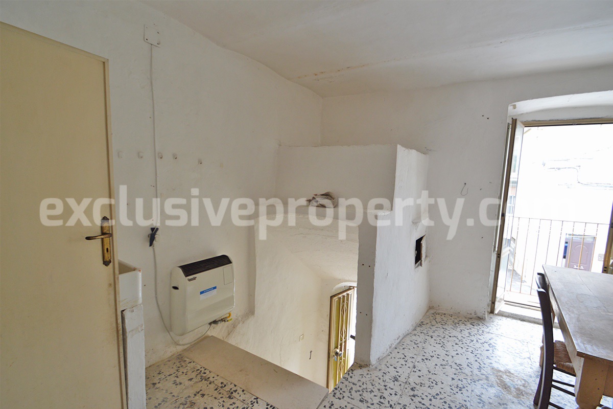 Stone House for Sale in Italy - Cheap Property in Molise to Renovate - 30 Minutes from the Adriatic Sea