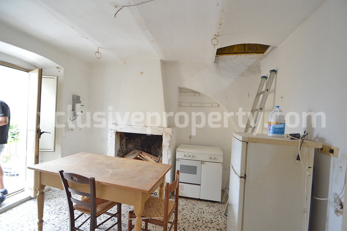Stone House for Sale in Italy - Cheap Property in Molise to Renovate - 30 Minutes from the Adriatic Sea