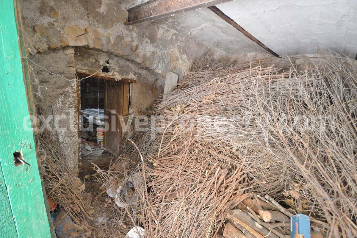 Stone House for Sale in Italy - Cheap Property in Molise to Renovate - 30 Minutes from the Adriatic Sea