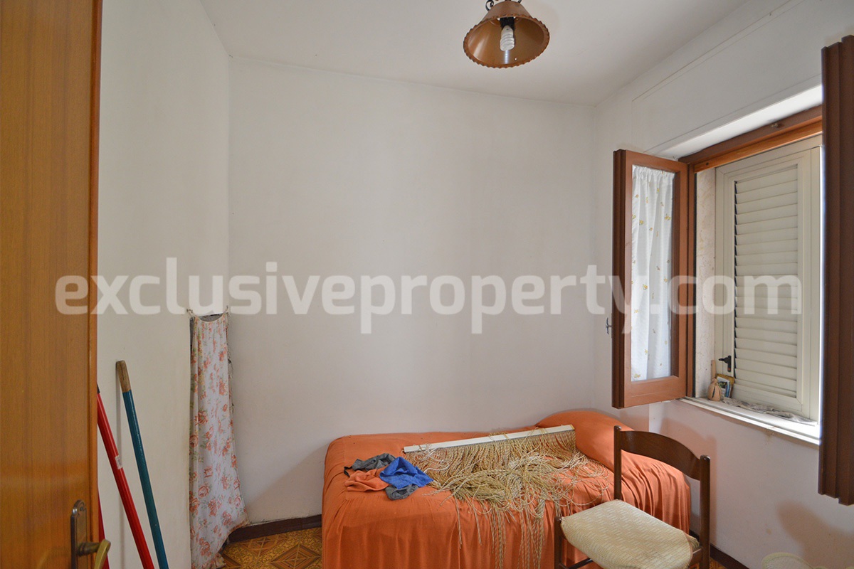 House for Sale in Italy - Habitable 3-Bedroom Townhouse with Cellar in Molise - 30 Min from the Adriatic Coast
