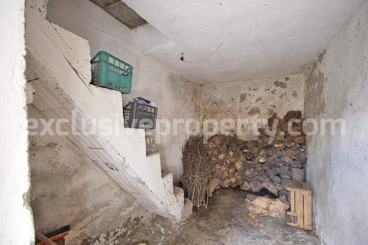 House for Sale in Italy - Habitable 3-Bedroom Townhouse with Cellar in Molise - 30 Min from the Adriatic Coast