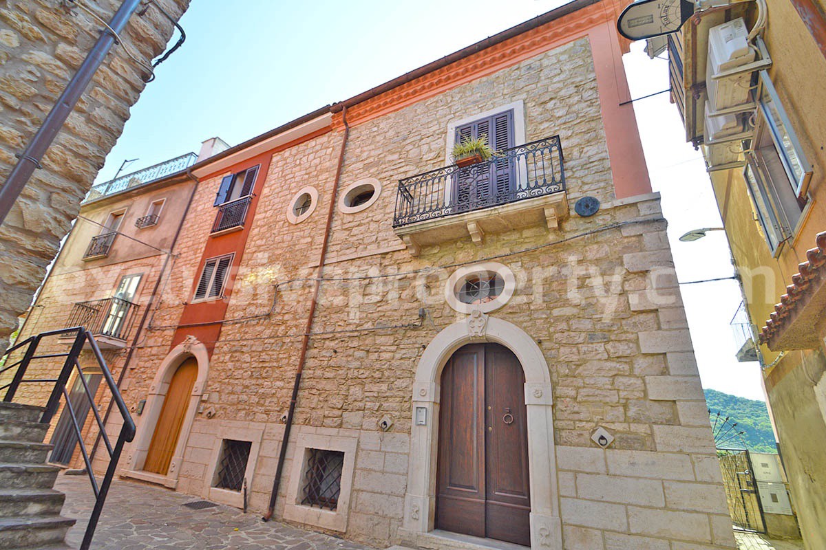 Stunning Properties in Italy - Italian Style Stone House for Sale in Guardialfiera - Molise - Renovated with Garden
