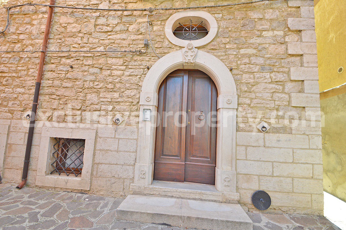 Stunning Properties in Italy - Italian Style Stone House for Sale in Guardialfiera - Molise - Renovated with Garden
