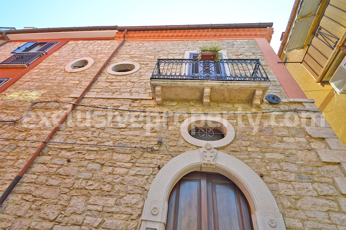 Stunning Properties in Italy - Italian Style Stone House for Sale in Guardialfiera - Molise - Renovated with Garden