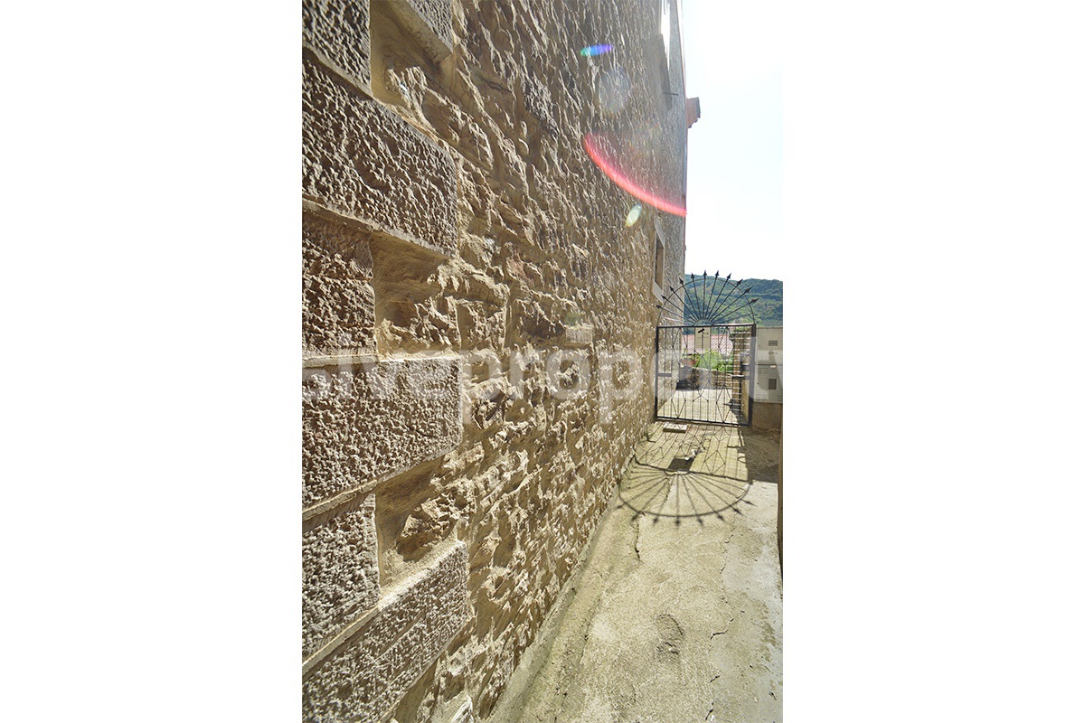 Stunning Properties in Italy - Italian Style Stone House for Sale in Guardialfiera - Molise - Renovated with Garden