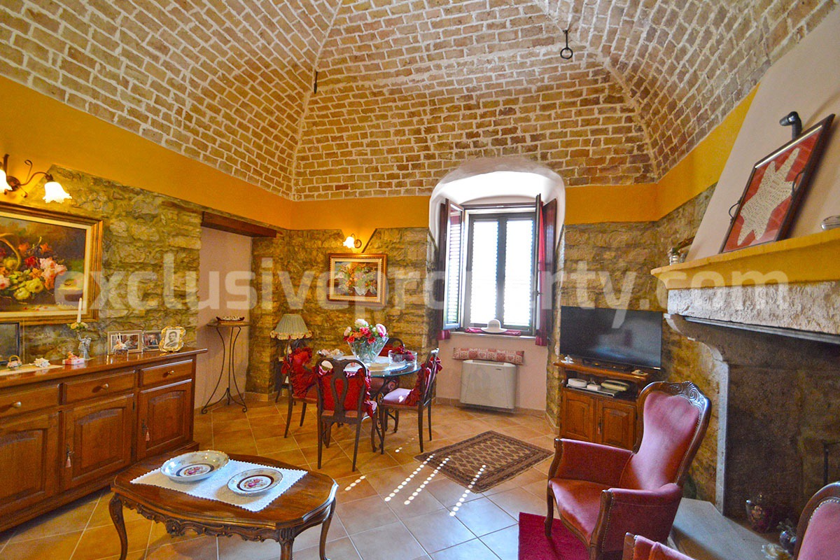 Stunning Properties in Italy - Italian Style Stone House for Sale in Guardialfiera - Molise - Renovated with Garden