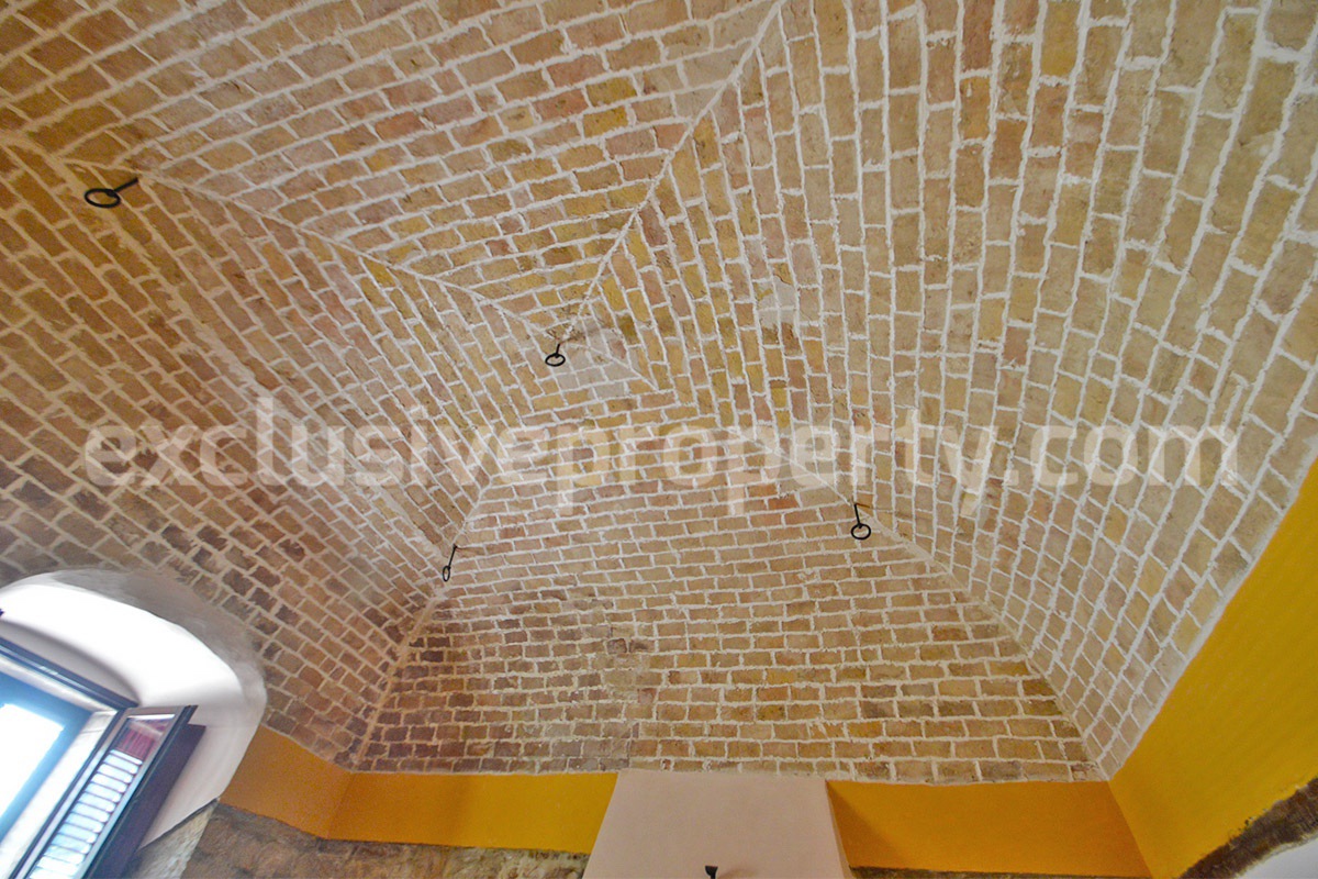 Stunning Properties in Italy - Italian Style Stone House for Sale in Guardialfiera - Molise - Renovated with Garden