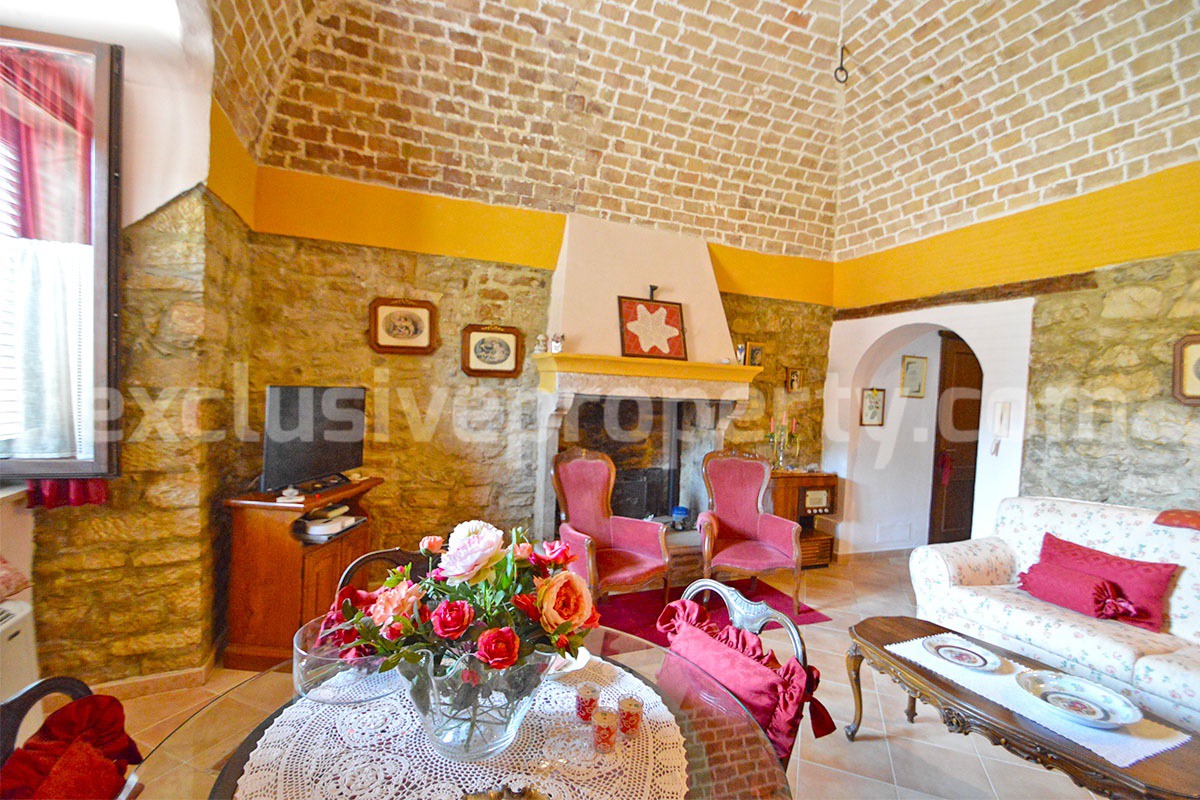 Stunning Properties in Italy - Italian Style Stone House for Sale in Guardialfiera - Molise - Renovated with Garden