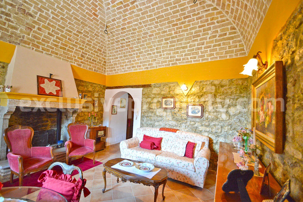Stunning Properties in Italy - Italian Style Stone House for Sale in Guardialfiera - Molise - Renovated with Garden