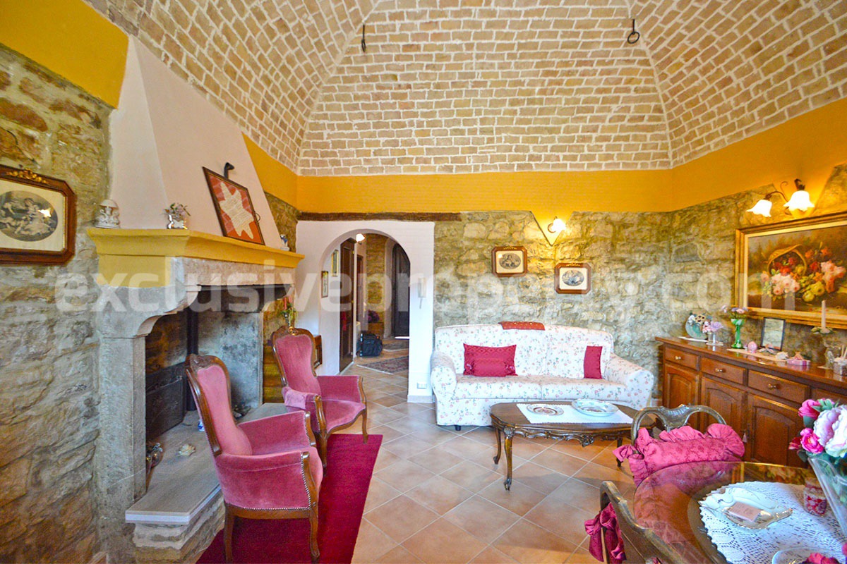 Stunning Properties in Italy - Italian Style Stone House for Sale in Guardialfiera - Molise - Renovated with Garden