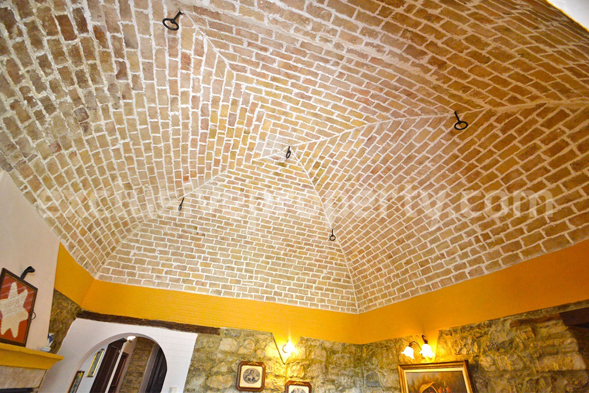 Stunning Properties in Italy - Italian Style Stone House for Sale in Guardialfiera - Molise - Renovated with Garden