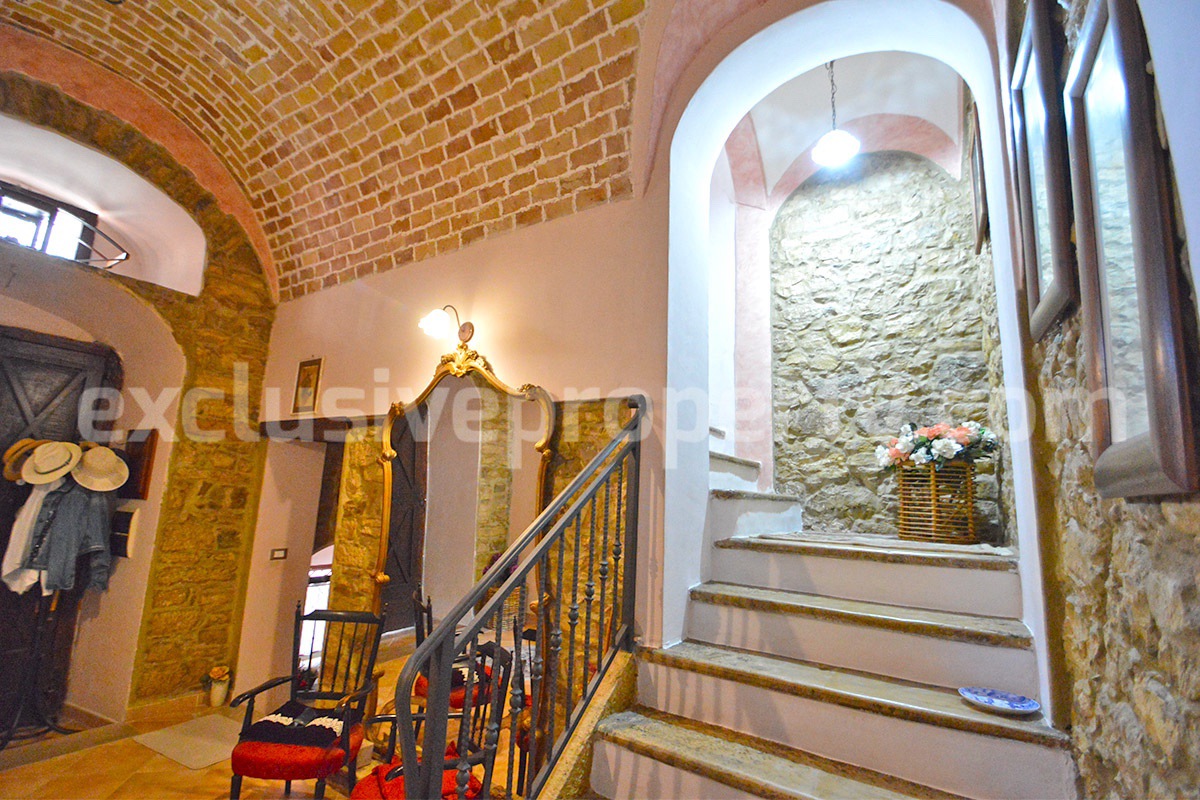 Stunning Properties in Italy - Italian Style Stone House for Sale in Guardialfiera - Molise - Renovated with Garden