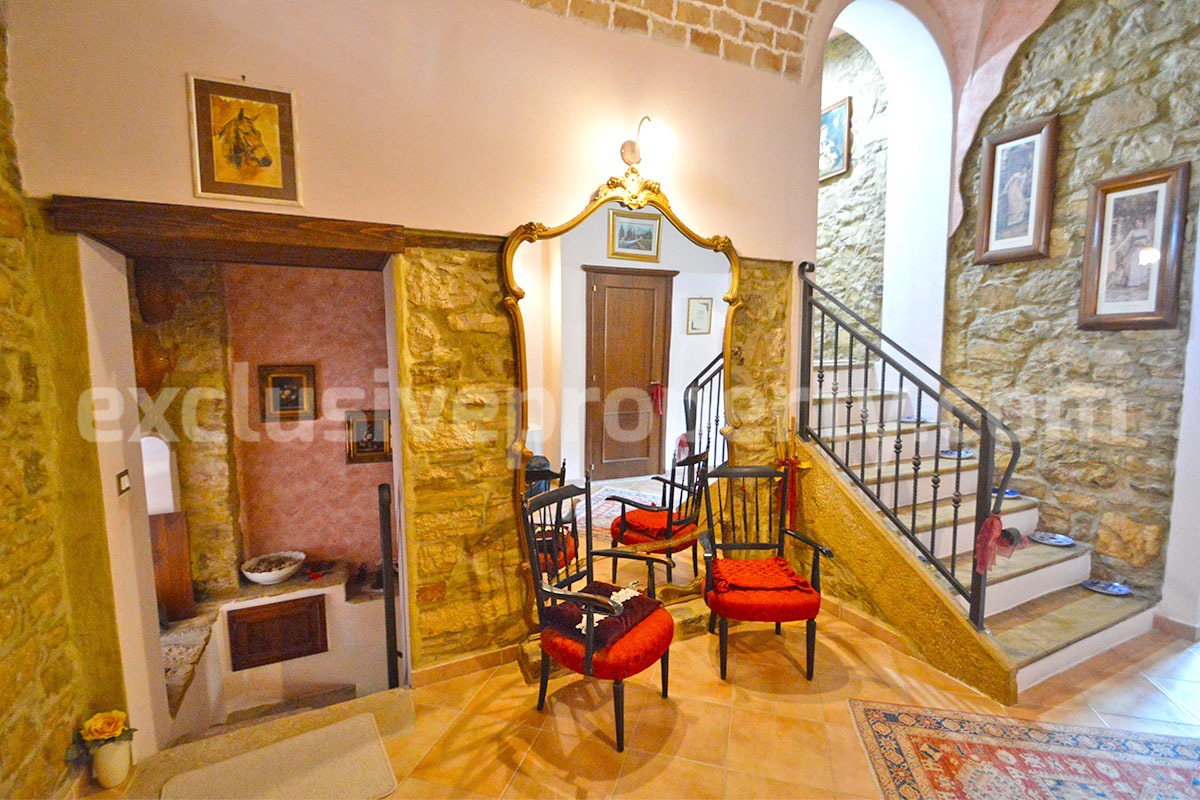 Stunning Properties in Italy - Italian Style Stone House for Sale in Guardialfiera - Molise - Renovated with Garden