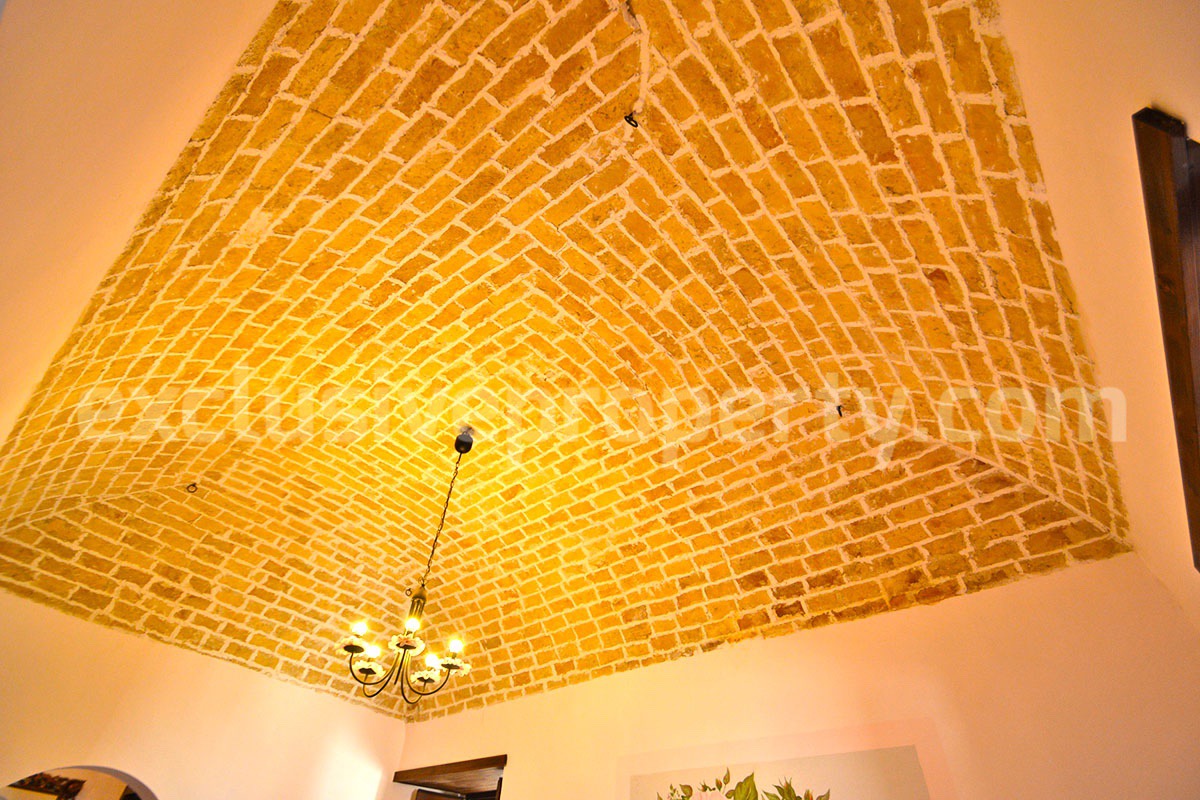 Stunning Properties in Italy - Italian Style Stone House for Sale in Guardialfiera - Molise - Renovated with Garden