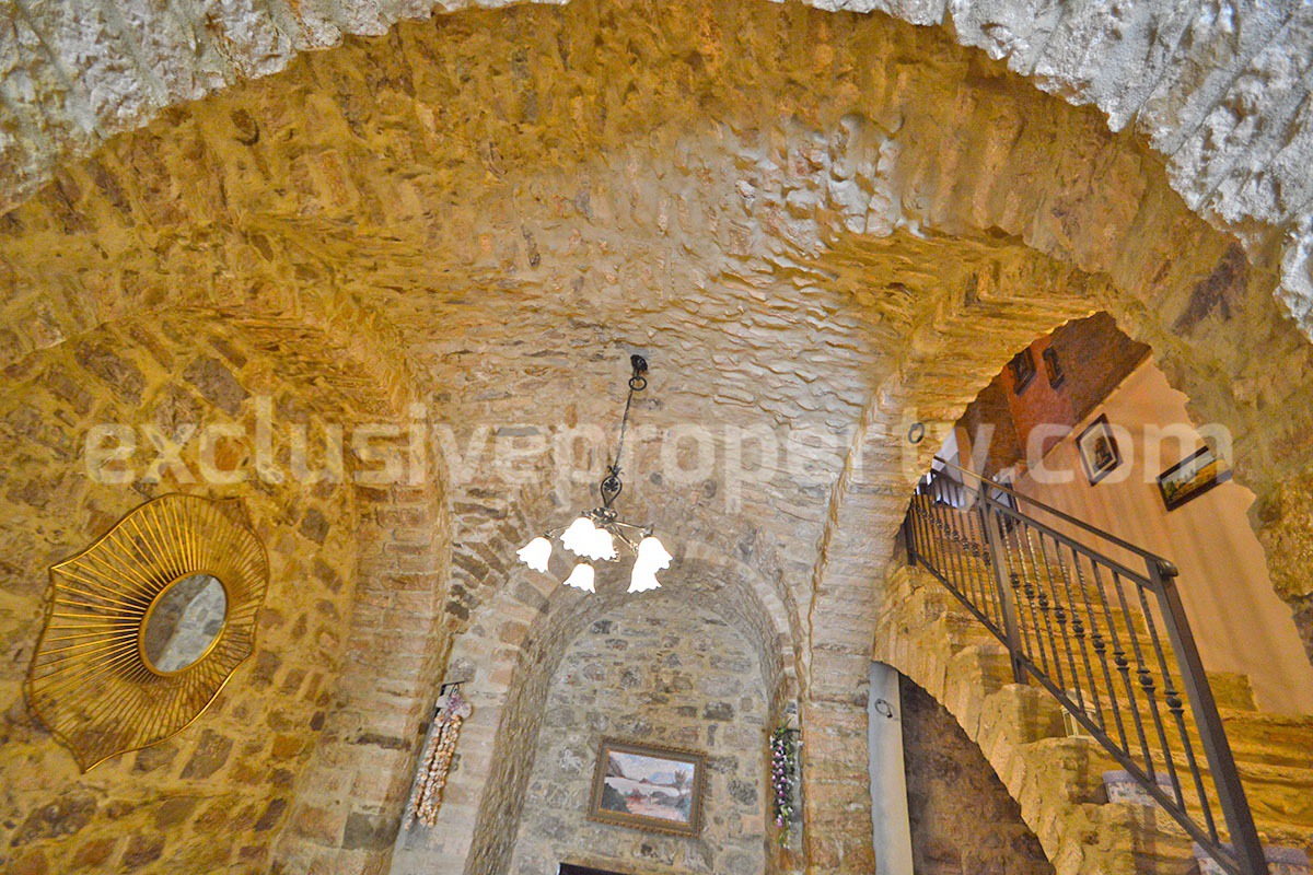 Stunning Properties in Italy - Italian Style Stone House for Sale in Guardialfiera - Molise - Renovated with Garden