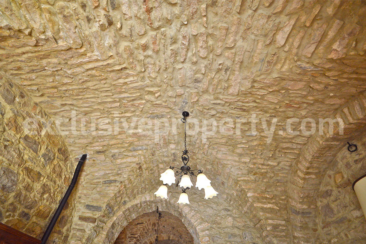 Stunning Properties in Italy - Italian Style Stone House for Sale in Guardialfiera - Molise - Renovated with Garden