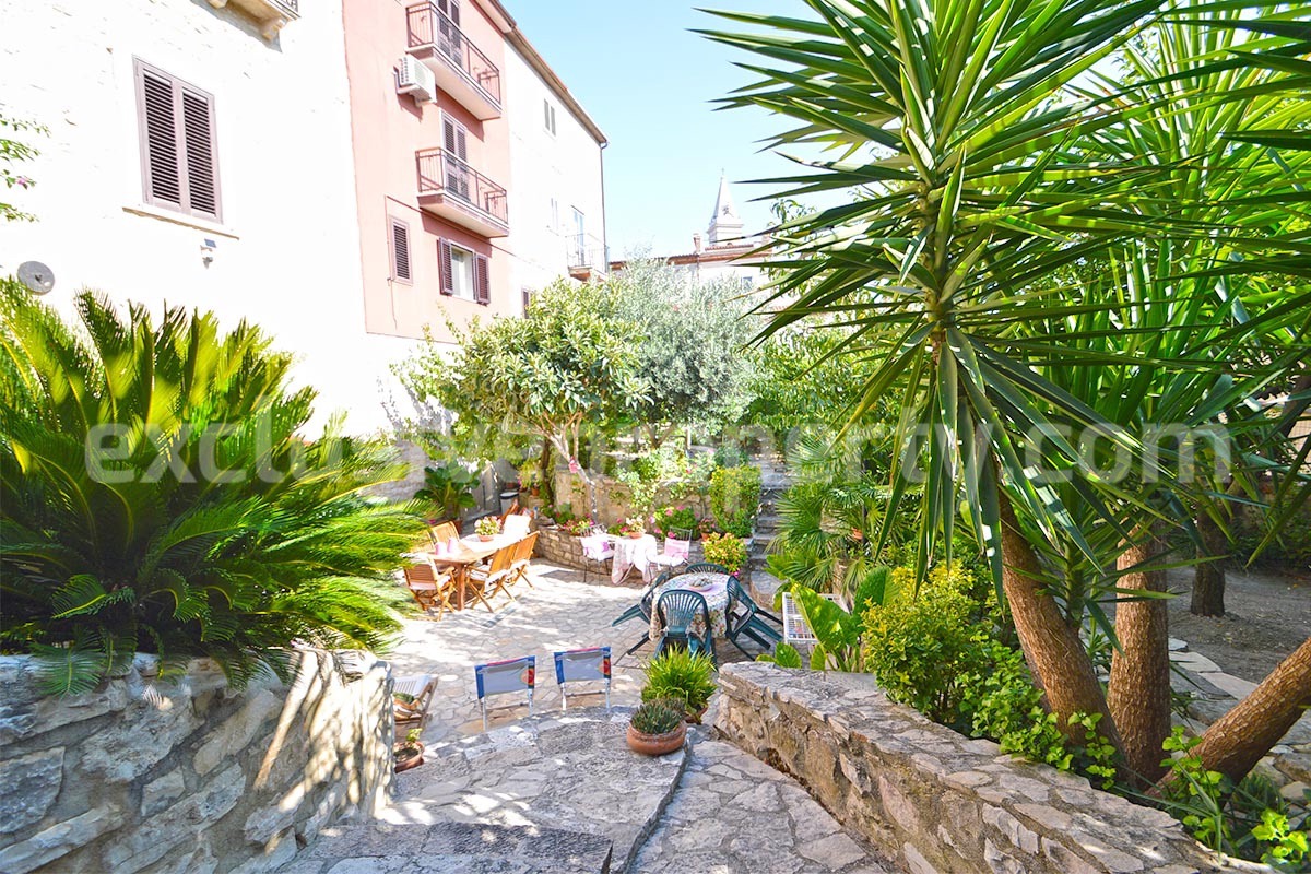 Stunning Properties in Italy - Italian Style Stone House for Sale in Guardialfiera - Molise - Renovated with Garden