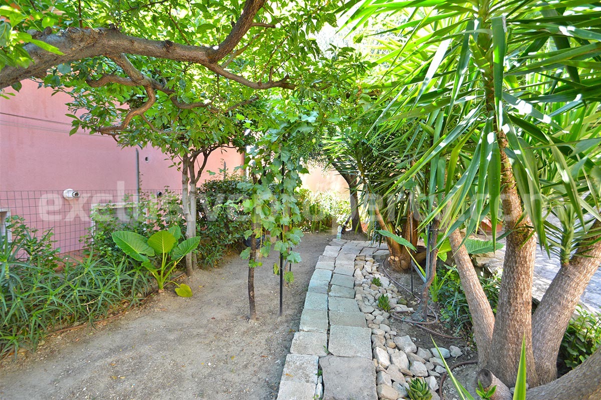 Stunning Properties in Italy - Italian Style Stone House for Sale in Guardialfiera - Molise - Renovated with Garden