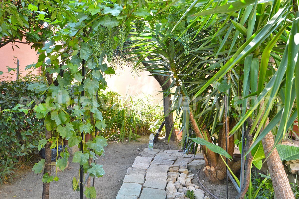 Stunning Properties in Italy - Italian Style Stone House for Sale in Guardialfiera - Molise - Renovated with Garden