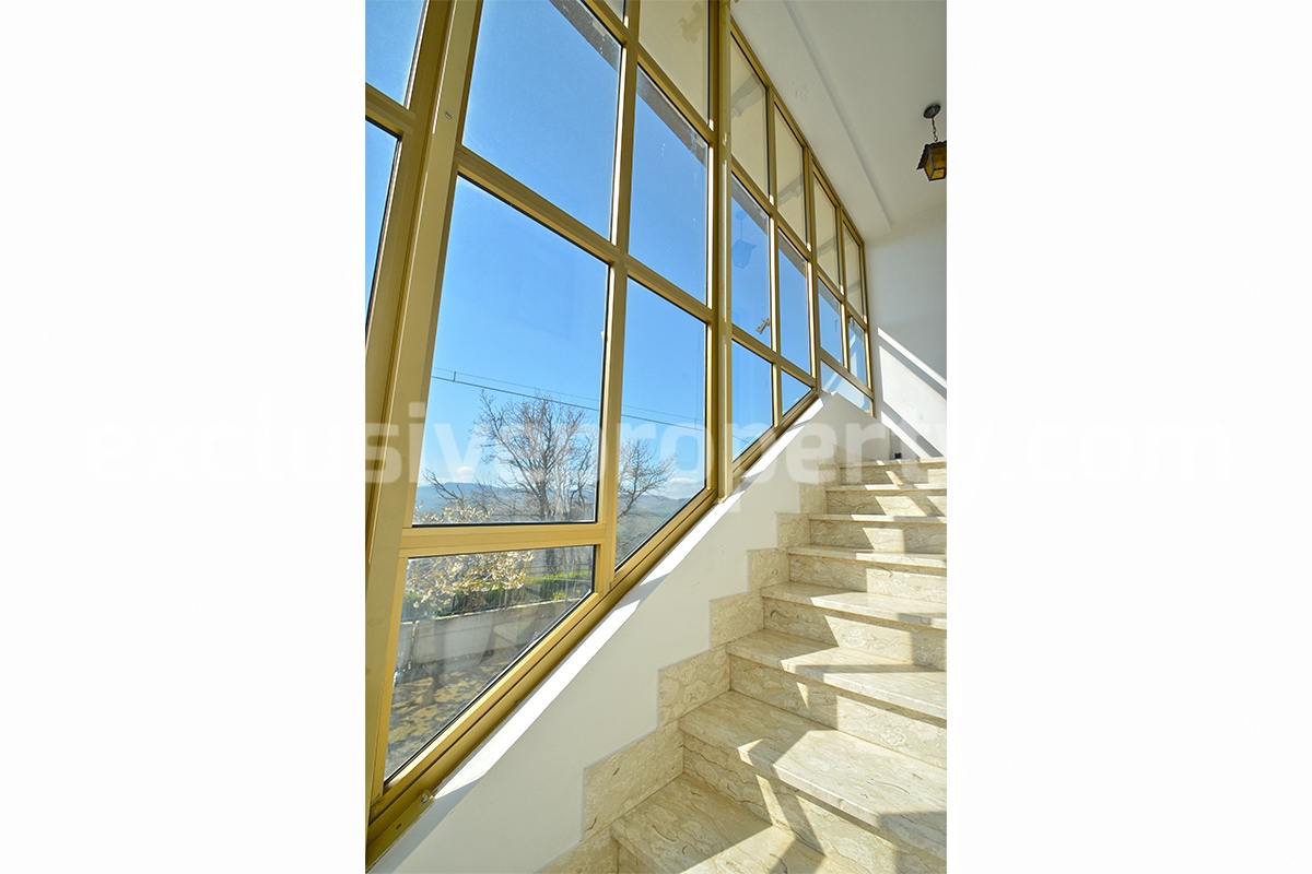 Spacious Country House for Sale in Tavenna - Molise Italy - Land with Olive Trees - Move-In Ready