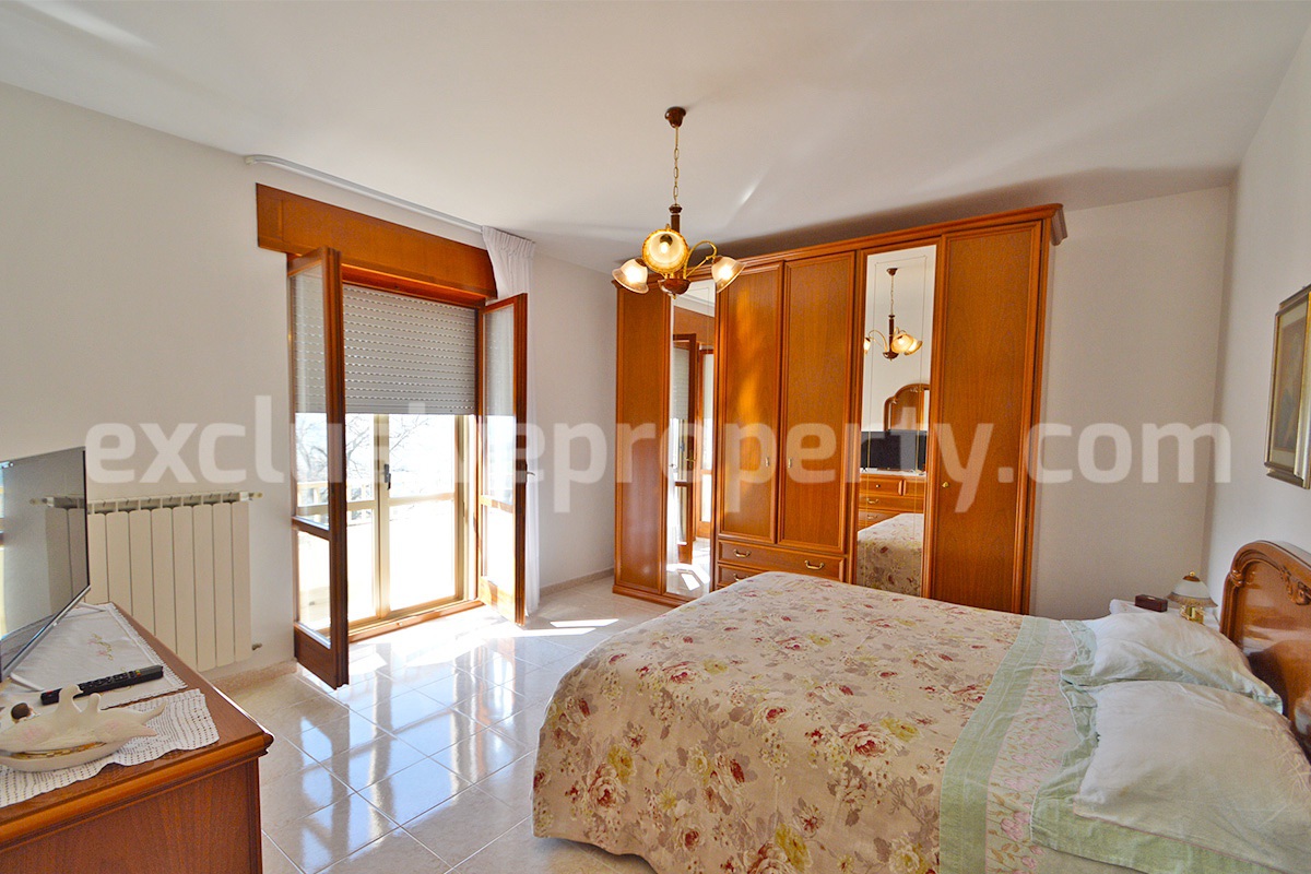 Spacious Country House for Sale in Tavenna - Molise Italy - Land with Olive Trees - Move-In Ready