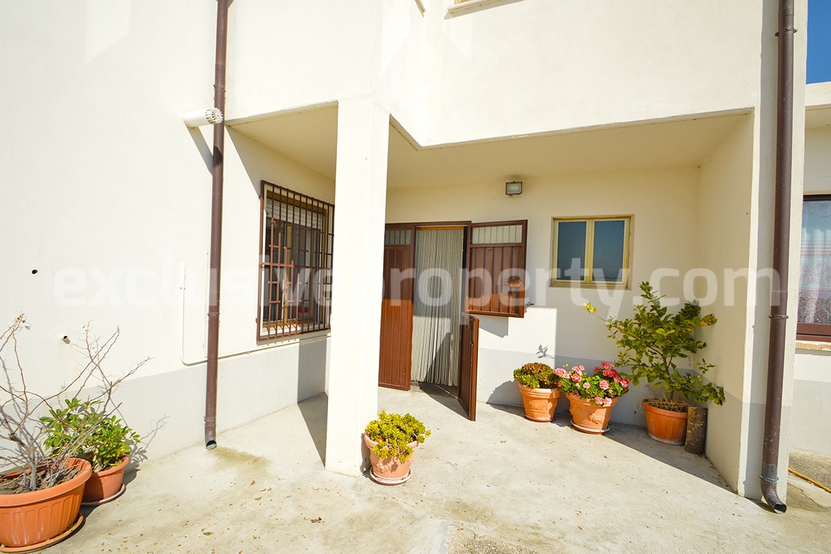 Spacious Country House for Sale in Tavenna - Molise Italy - Land with Olive Trees - Move-In Ready