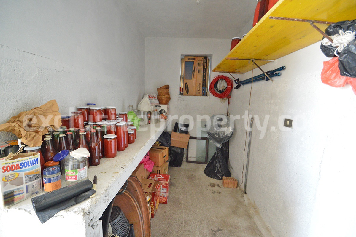 Spacious Country House for Sale in Tavenna - Molise Italy - Land with Olive Trees - Move-In Ready