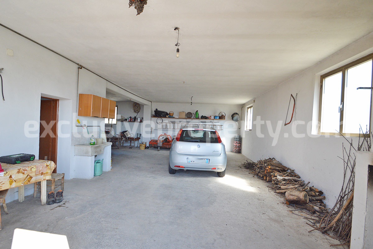 Spacious Country House for Sale in Tavenna - Molise Italy - Land with Olive Trees - Move-In Ready