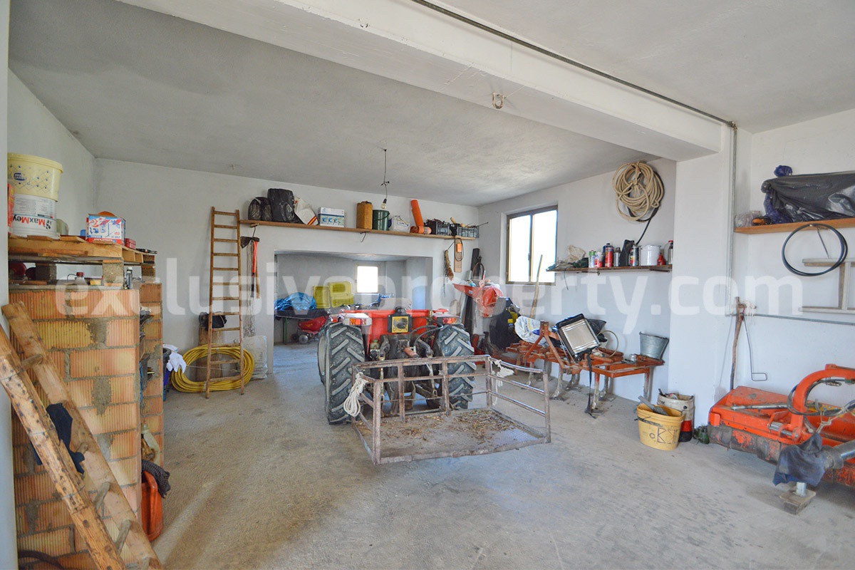 Spacious Country House for Sale in Tavenna - Molise Italy - Land with Olive Trees - Move-In Ready