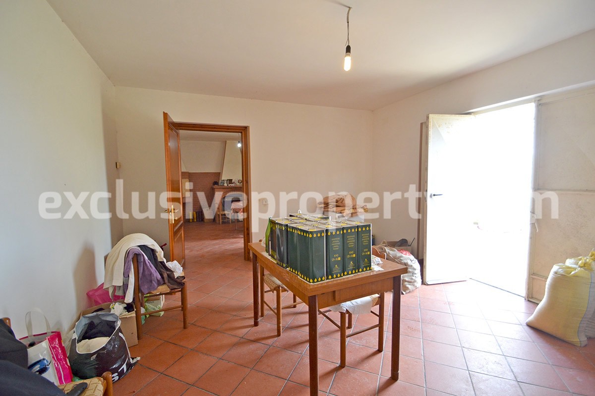 Country house with hectares for sale in Italy on the Molise hills