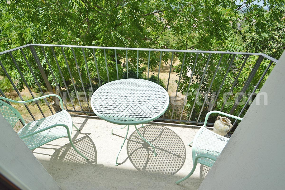 Furnished Townhouse with Panoramic Balconies for Sale in Celenza sul Trigno - Abruzzo